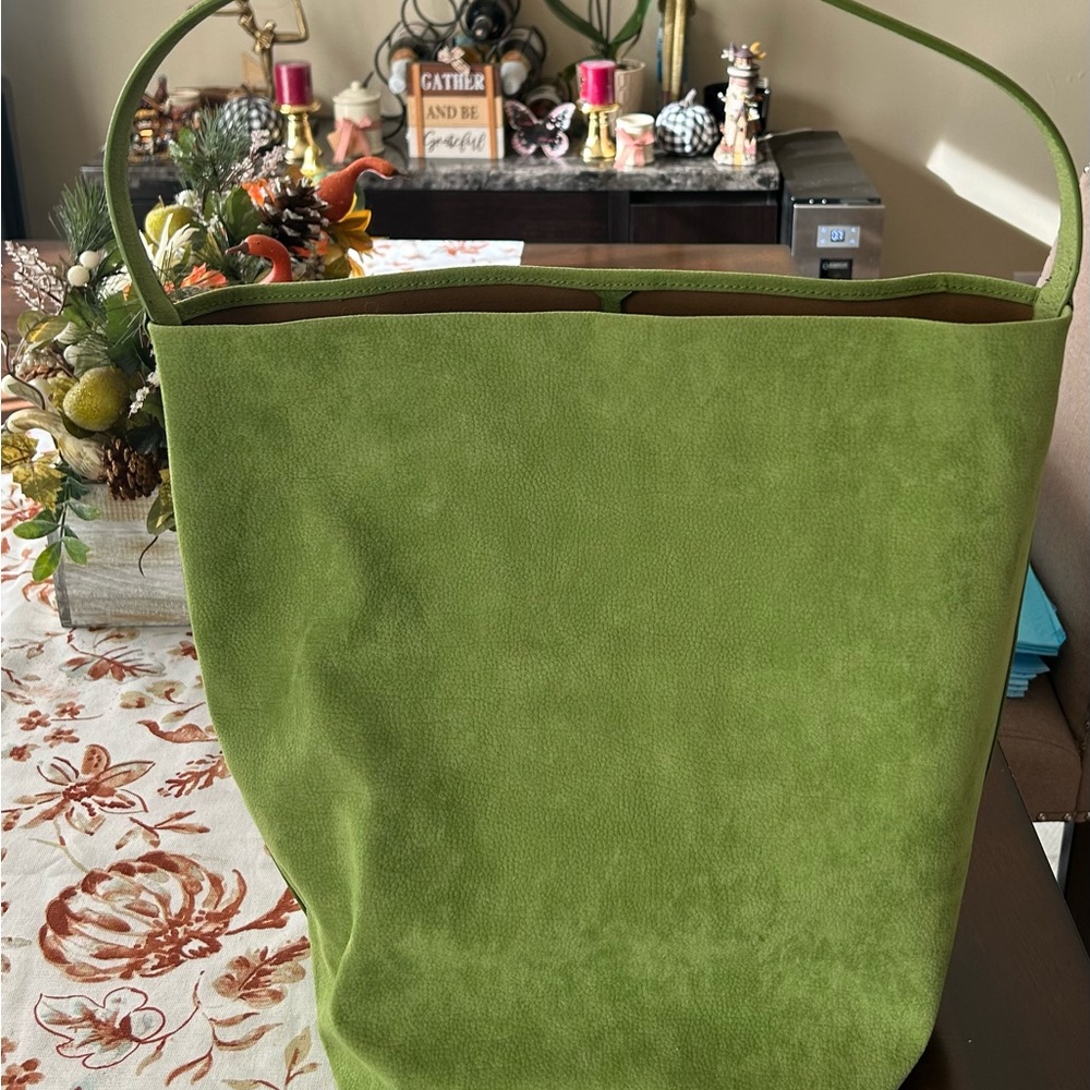 COPY - THE ROW Handbag pure leather. Made in Italy.